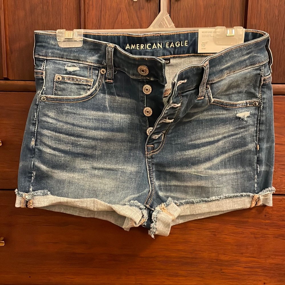 American Eagle Jean shorts NWT